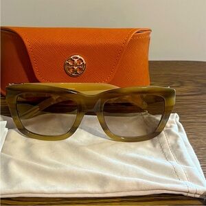 Tory Burch Sunglasses with  Case